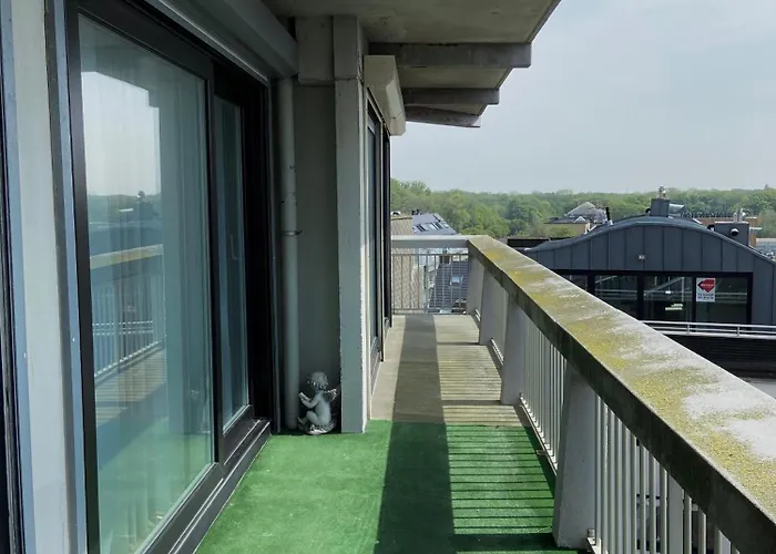 & Licht Met Groot L Terras - Zicht Op Mercator Ostend